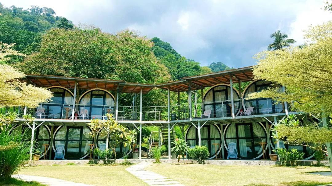 Go Deeper Tioman Hotel Exterior photo